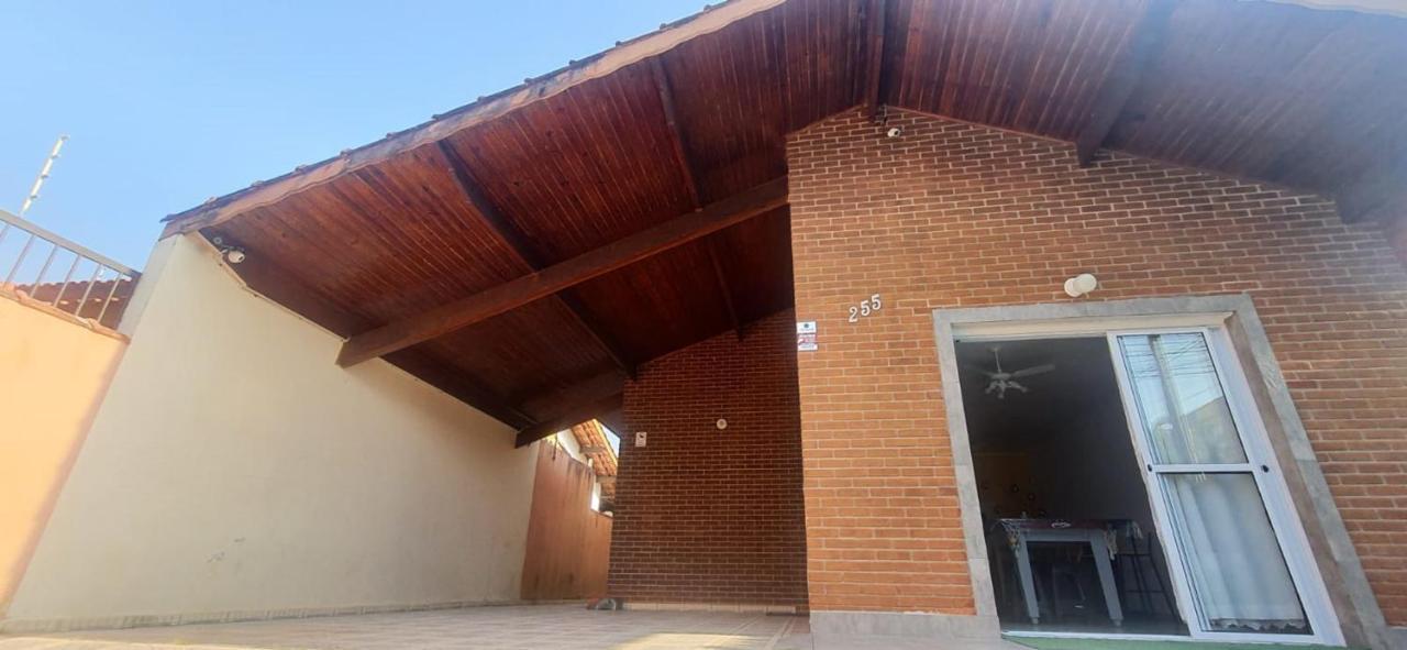 Villa Casa Completa Com Piscina A 300 Metros Do Mar à Peruíbe Extérieur photo