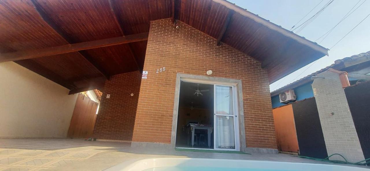 Villa Casa Completa Com Piscina A 300 Metros Do Mar à Peruíbe Extérieur photo