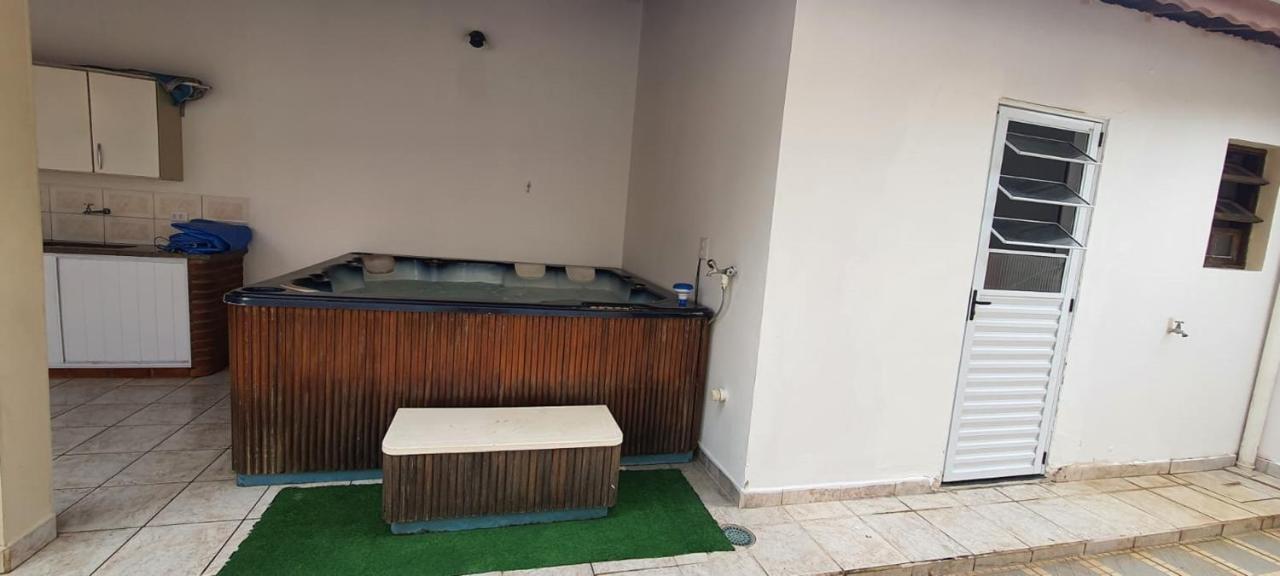 Villa Casa Completa Com Piscina A 300 Metros Do Mar à Peruíbe Extérieur photo