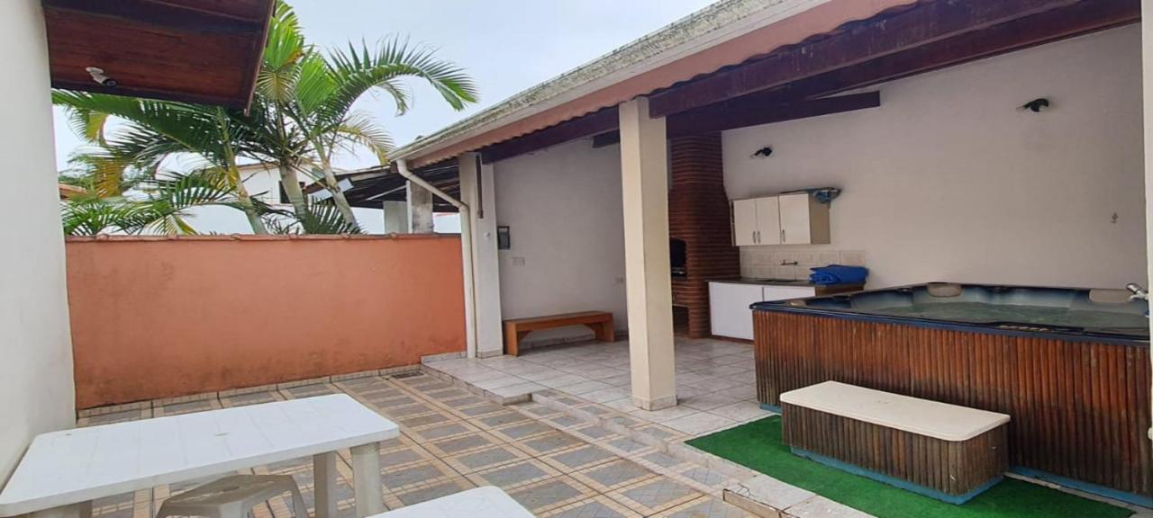 Villa Casa Completa Com Piscina A 300 Metros Do Mar à Peruíbe Extérieur photo